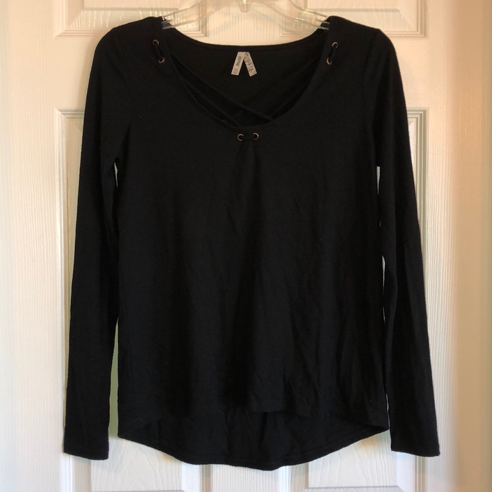 EUC Mudd Long Sleeve Top Cute Neckline XS